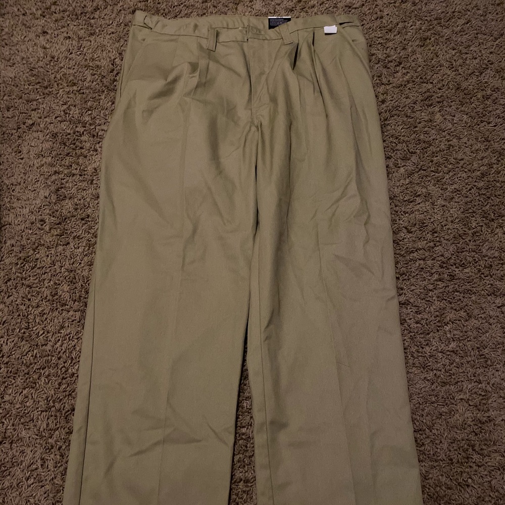 Dickies Khaki Men’s Pants Brand New NWT 40x32
